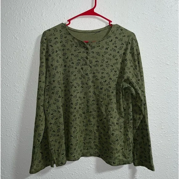 long sleeve green flower pattern blouse - Picture 1 of 2